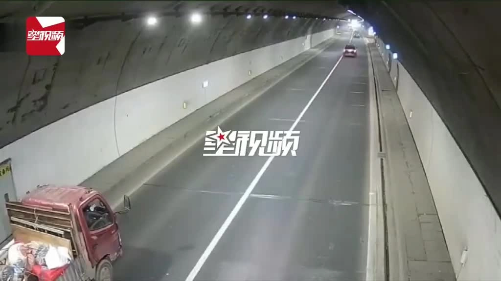 交通：台州隧道交通车辆碰撞事故.mp4